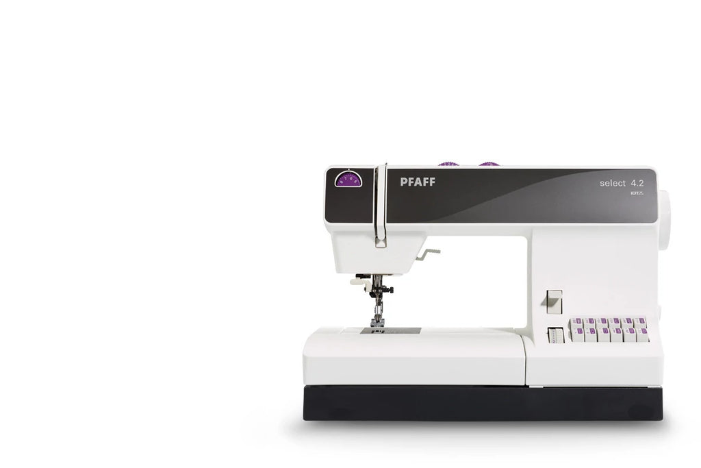 Pfaff select™ 4.2 Sewing Machine
