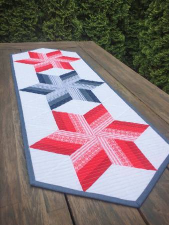 Twirl N Spin Table Runner