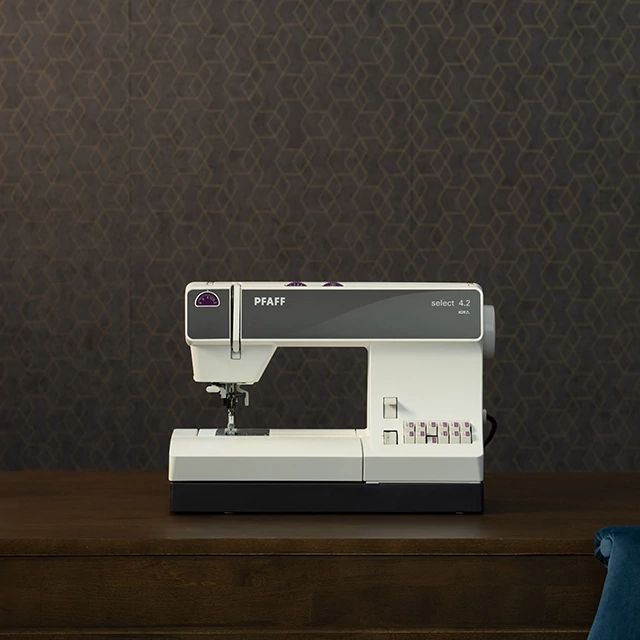 Pfaff select™ 4.2 Sewing Machine